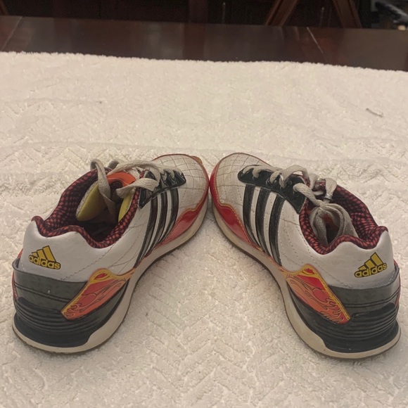 Adidas Sneakers Lightening McQueen ( Kids size 1) - Picture 3 of 4